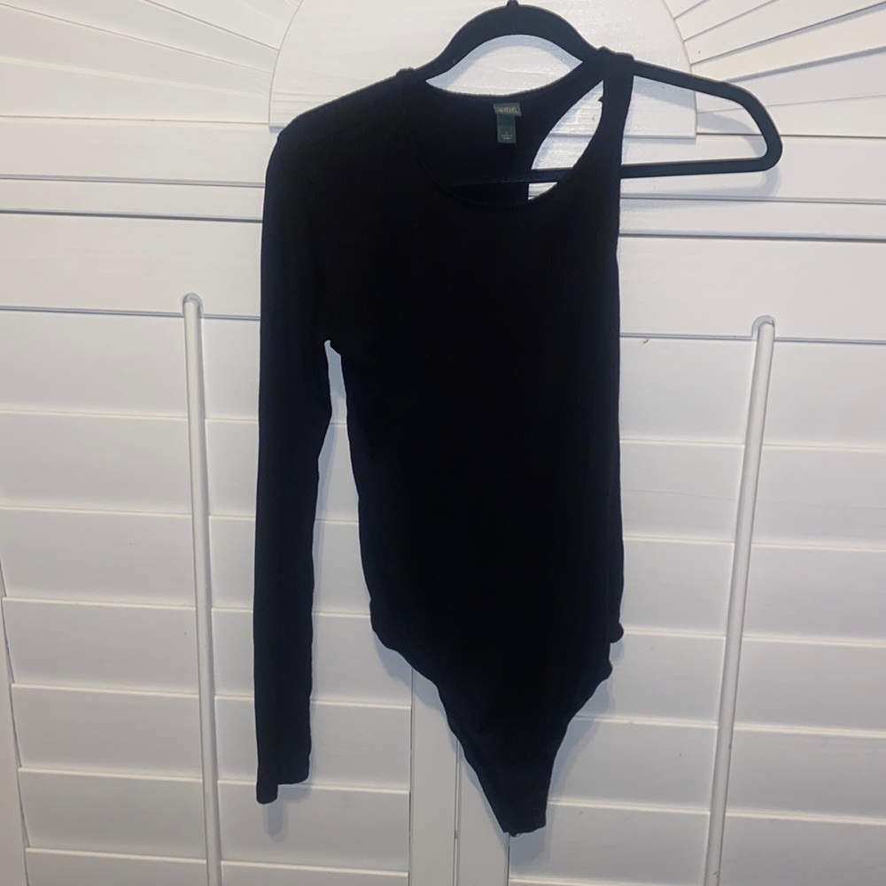Super Cute Ribbed Black One Sleeve Bodysuit! Size L